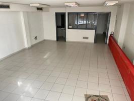 Local en venta en Gandia de 66 m2 photo 0