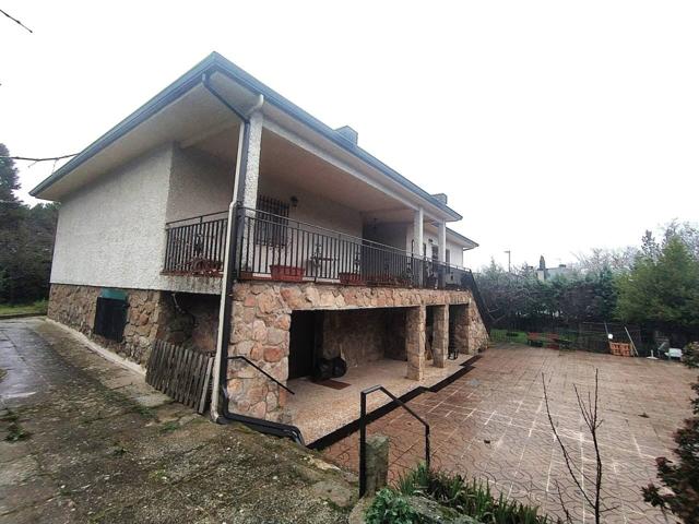 Chalet unifamiliar en venta en Los Ángeles-Jarandilla photo 0