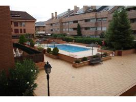 Piso en venta en Európolis-Montecillo-Navalcarbón(28232) photo 0