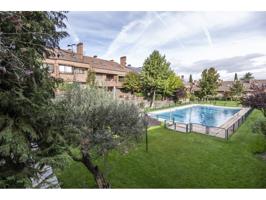 Chalet adosado en venta en El Burgo-El Abajón(28231) photo 0