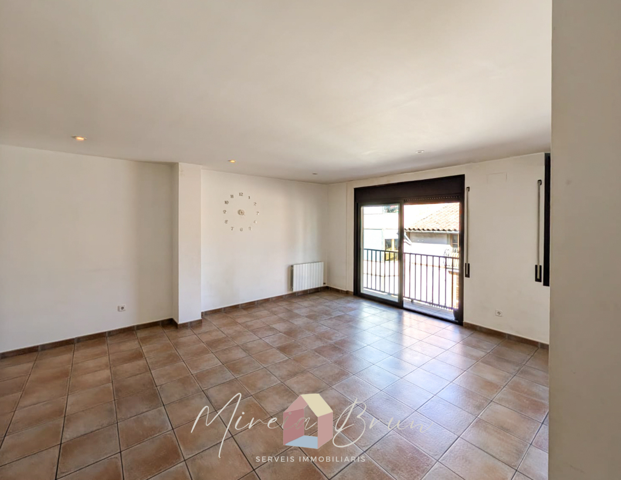 Dúplex - Tona photo 0