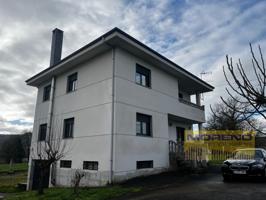 Piso En venta en Sarria photo 0
