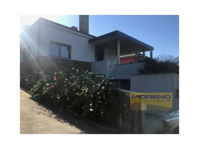 Piso En venta en Sarria photo 0