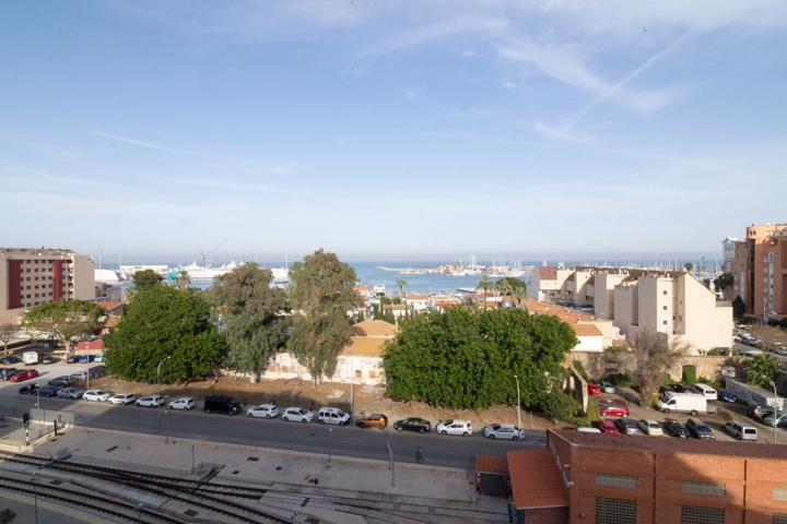 Ático con vistas espectaculares al puerto de Dénia. photo 0