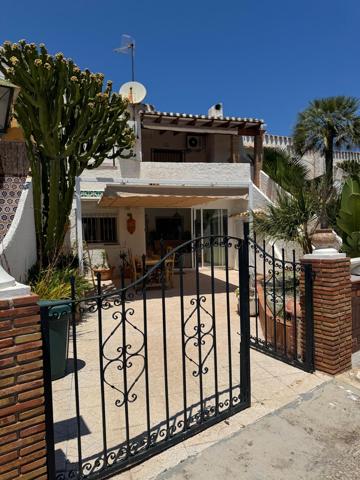 Apartamento de 3 habitaciones en venta en Playa de les Marines, Denia photo 0