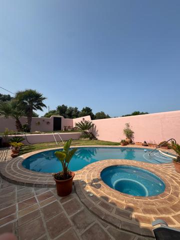  Chalet rústico en Denia con 4 dormitorios y piscina. photo 0