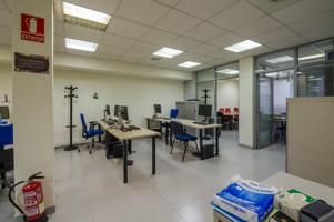 Oficinas en calle Entença de 210m2 photo 0