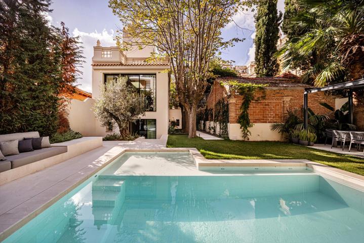 Casa con encanto histórico y confort moderno en la Zona Alta de Barcelona, con jardín y piscina. photo 0