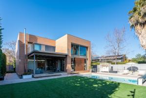 Fantástica casa en la zona Arxiu de Sant Cugat photo 0