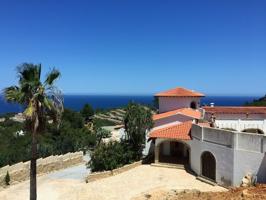 Villa para reformar con helipuerto y vista al mar y montaña en Las Rotas, Denia photo 0