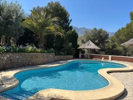 Amplia villa con vistas al mar y piscina privada en Las Rotas, Denia photo 0