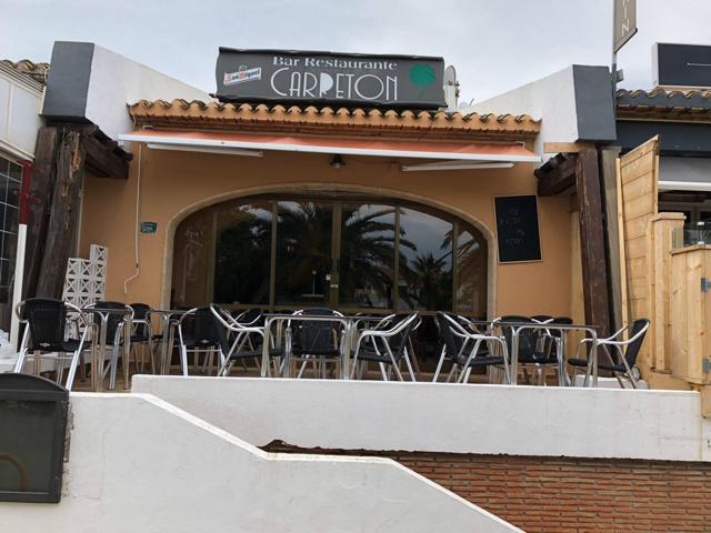 Bar Restaurante a poca distancia de la playa en Dénia (Venta o Alquiler) photo 0