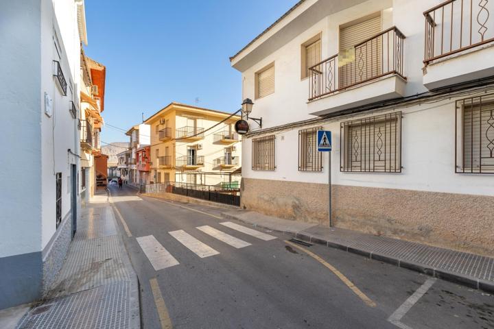 Venta o alquiler con opción a compra de local (destinado a bar) en Loja (Granada) photo 0