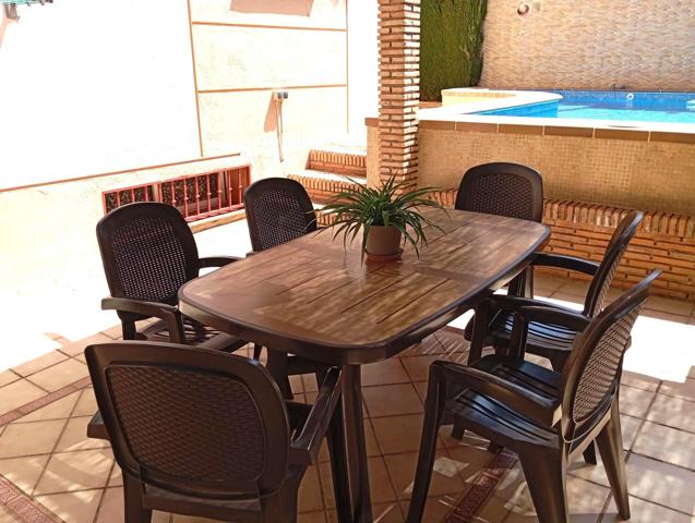 VENTA DE CASA PAREADA CON PISCINA PRIVADA EN HUETOR VEGA (GRANADA) photo 0