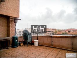 Se alquila increible ático en Zona Campus. - HH Asesores, Inmobiliaria en Burjassot-. photo 0
