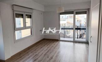 Piso En alquiler en Ayuntamiento, Burjassot photo 0