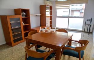 Estupendo piso con parking en Eixereta. - HH Asesores, Inmobiliaria en Burjassot - photo 0