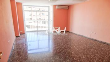 Piso En alquiler en Benimámet, Valencia photo 0