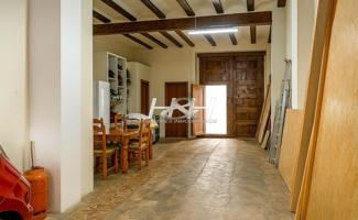 En el centro de Bétera. Tienes el espacio perfecto para arrancar algo grande. photo 0