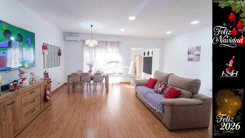 Casa En venta en Pza. Concordia, Burjassot photo 0