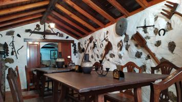Casa De Pueblo en venta en Icod de los Vinos de 229 m2 photo 0