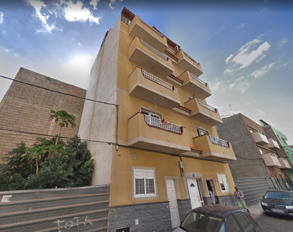 Apartamento en venta en Arona de 570 m2 photo 0