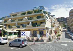 Local en alquiler en Puerto de la Cruz de 69 m2 photo 0