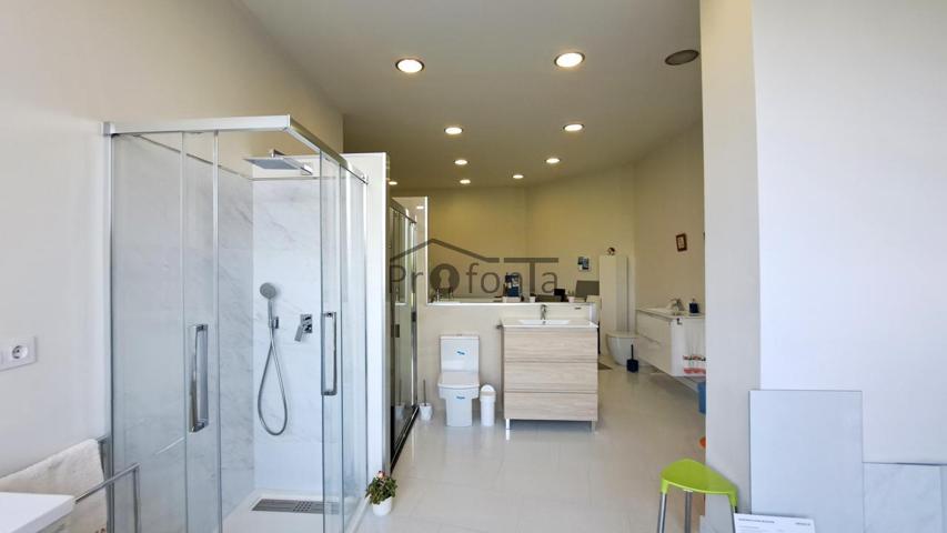 Local comercial en Betanzos. Ref L1121 photo 0