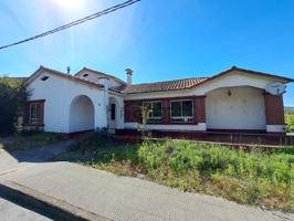 Casa con finca en Betanzos. Ref. C1399 photo 0