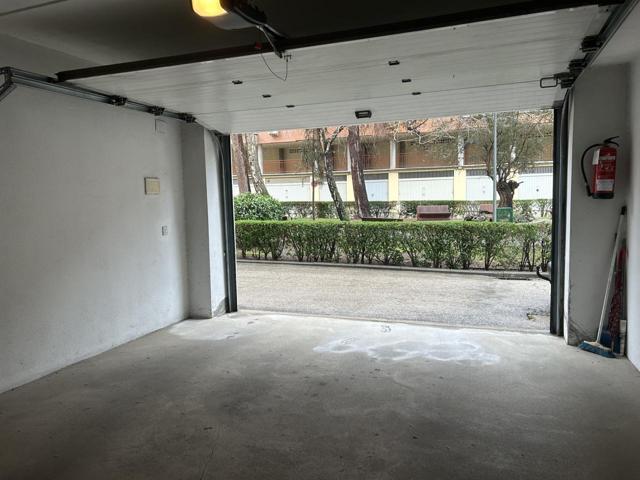 Plaza De Parking en venta en Madrid de 30 m2 photo 0