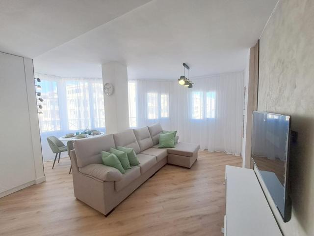 Apartamentos completamente renovados en el centro de la ciudad de Torrevieja photo 0