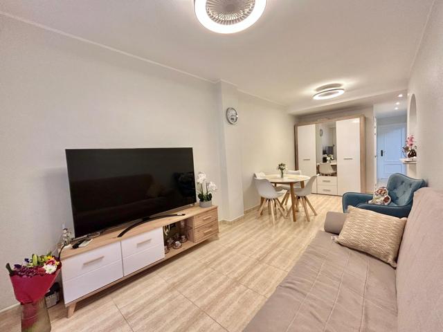 Apartamento con dos habitaciones en Torrevieja photo 0