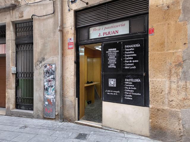 Local comercial con salida de humos en calle Nau, a escasos metros de la Catedral de Tarragona. photo 0