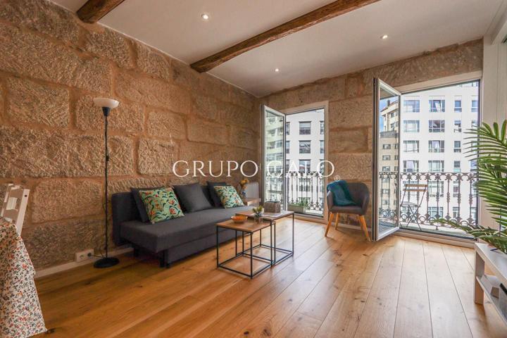 Piso en venta en Vigo de 69 m2 photo 0