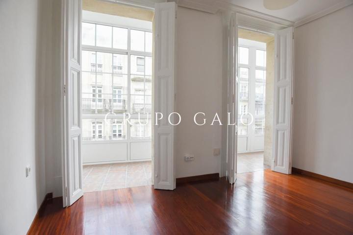 Piso en alquiler en Vigo de 80 m2 photo 0