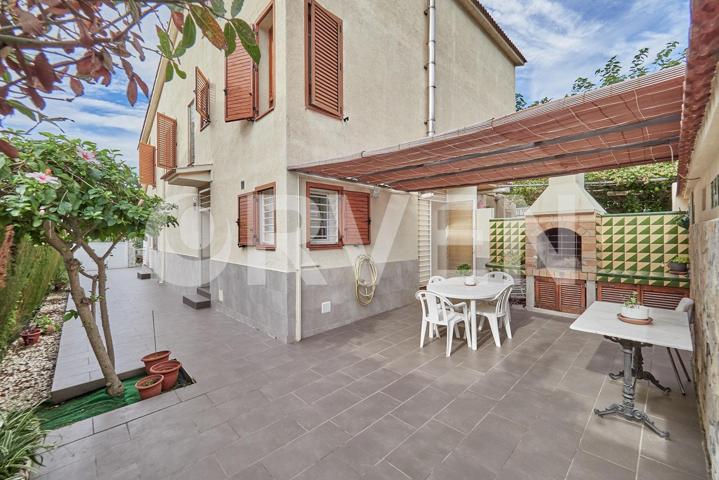 Casa Apareada en venta a 800 metros de la playa en Residencial Maritima. photo 0