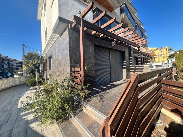 Adosada en venta en Urbanización Sant Jordi, Torredembarra: ¡Tu nuevo hogar te espera! photo 0