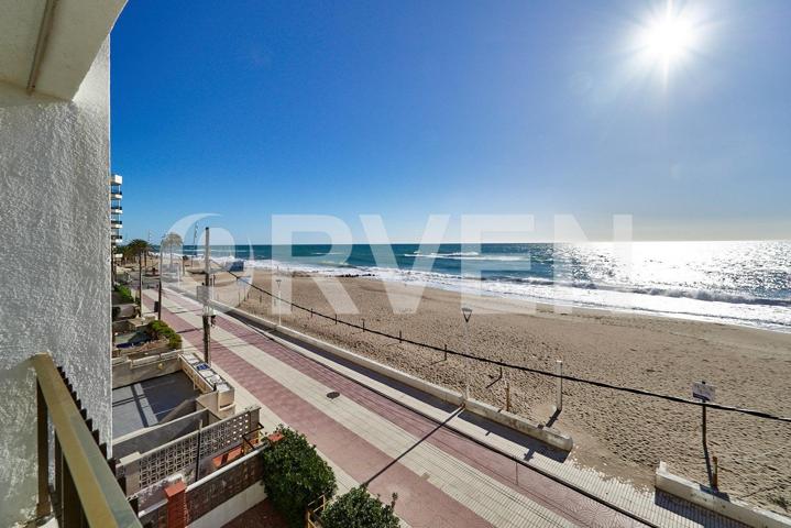 ESPECTACULAR PISO EN PRIMERA LÍNEA DE MAR – PLAYA DEL VENDRELL photo 0
