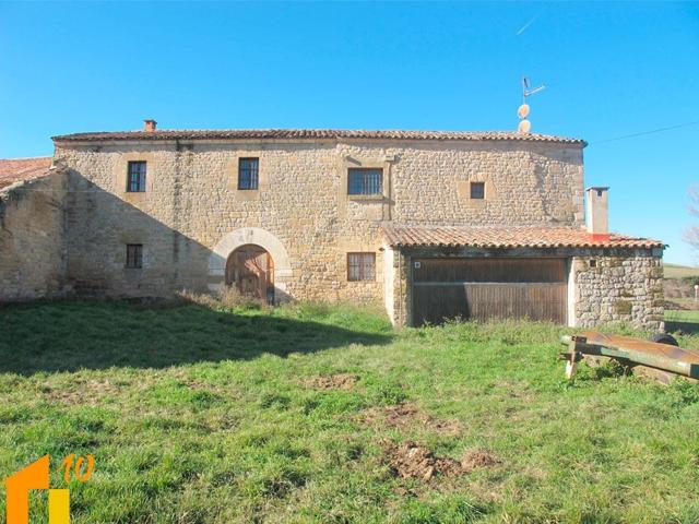 Amplia vivienda en Celada de La Torre. A 13 km de Burgos. photo 0