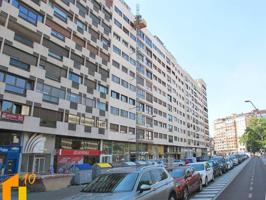 Amplia Vivienda de cuatro dormitorios, zona Centro photo 0