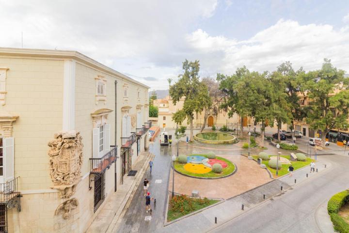 Edificio en el Corazón de Orihuela: Oportunidad Única photo 0