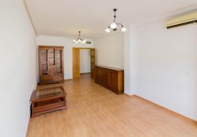 PISO 3 DORMITORIOS CON PLAZA DE GARAJE Y TRASTERO INCLUIDOS EN EL PRECIO EN SAN ISIDRO. photo 0