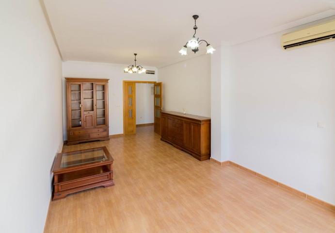 PISO 3 DORMITORIOS CON PLAZA DE GARAJE Y TRASTERO INCLUIDOS EN EL PRECIO EN SAN ISIDRO. photo 0