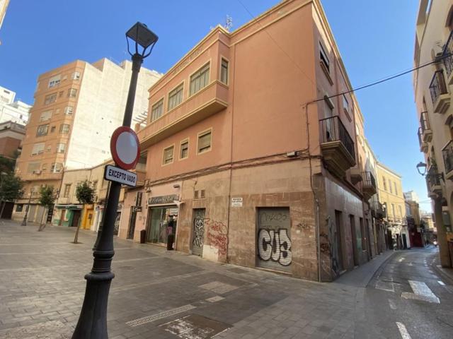 Comunidad En venta en Calle Trajano, Centro, Almería photo 0