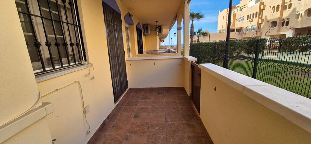 Piso En venta en Paseo Marítimo De Retamar, Retamar, Almería photo 0