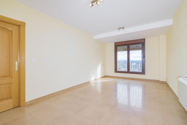 Piso En venta en Zona Iliberis, Atarfe photo 0