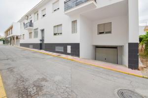 HERMOSO Y COQUETO PISO A LA VENTA EN OTURA CENTRO, ESQUINA, 3 DORMITORIOS, 2 BAÑOS, GARAJE, ASCENSOR photo 0