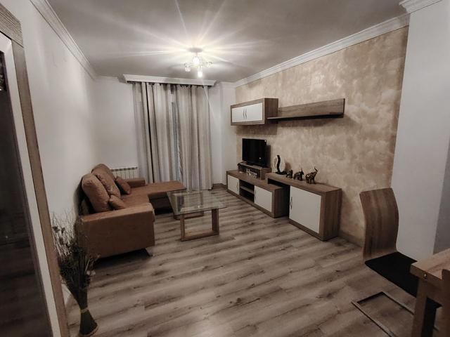 Alquiler piso de 3 habitaciones en el centro de Armilla photo 0