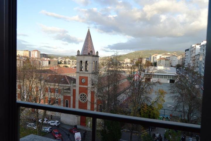 Piso En venta en Avenida Pardo De Cela, Centro, Ourense photo 0