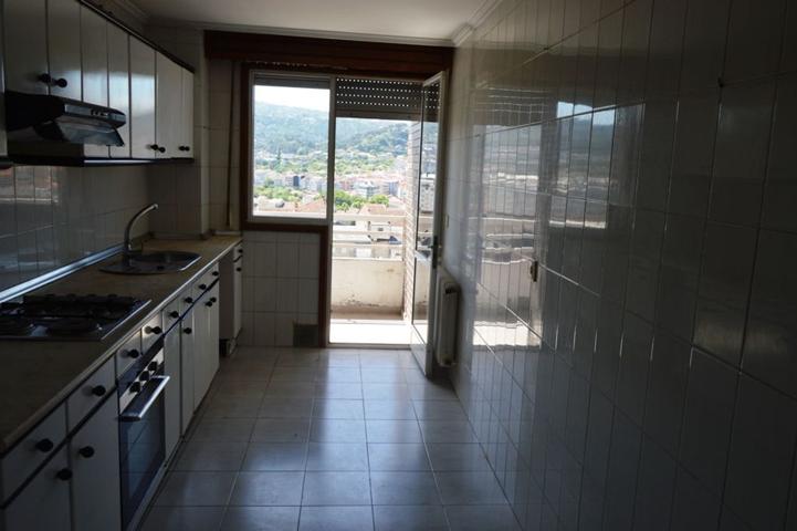 Piso En venta en Calle Nosa Señora Da Saínza, Posío, Ourense photo 0